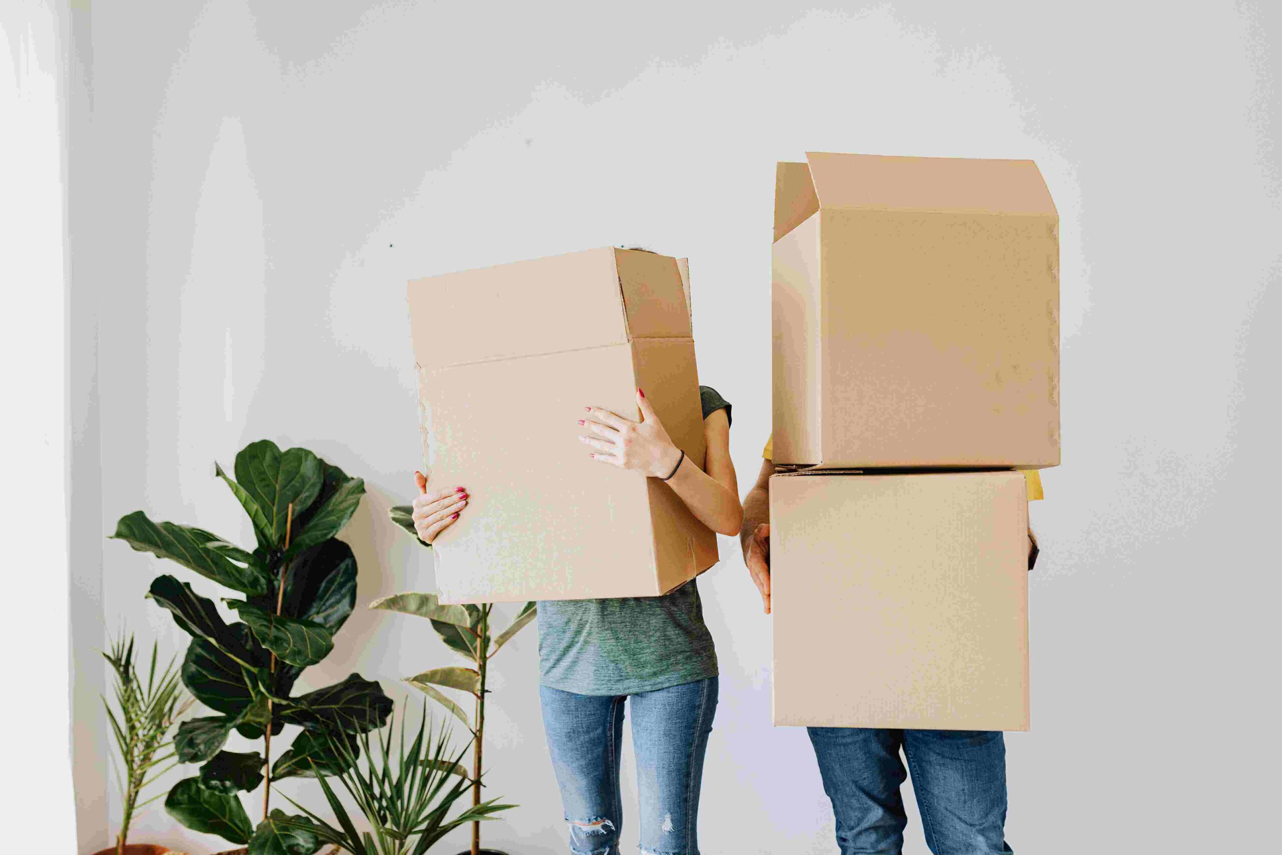 Using a professional Organizer to pack and unpack your belongings for a move menas the unpacking will be more organized.