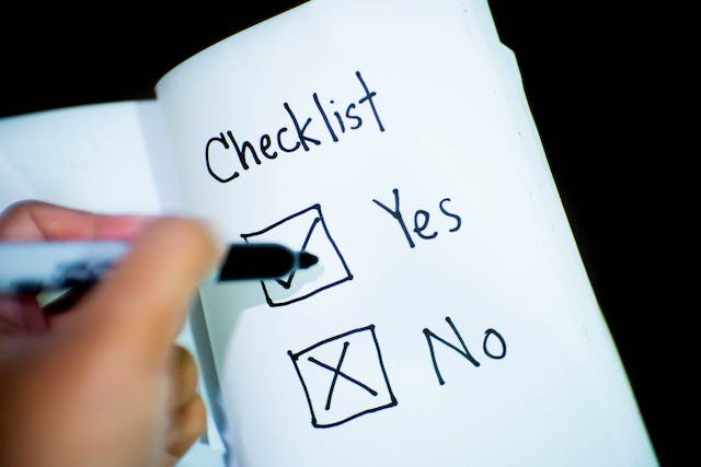 using a checklist for a senior move will create a stress-free environment for all involved.