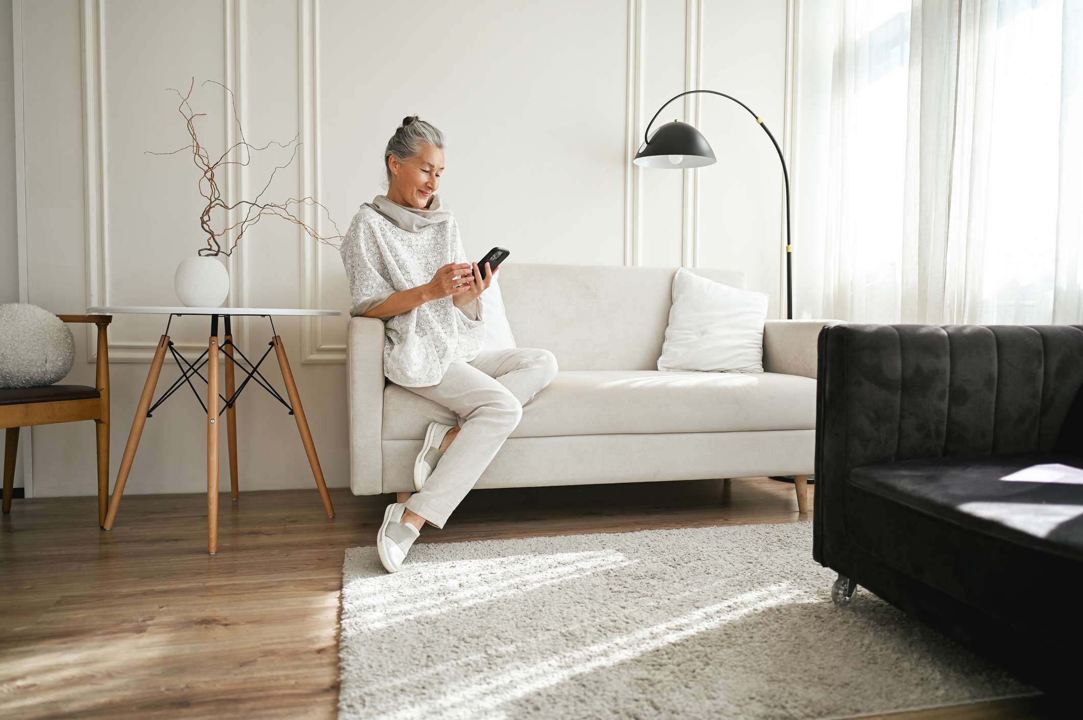 minimalist comfort living